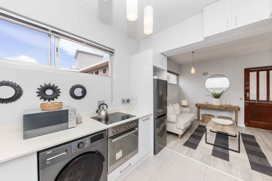 To Let 0 Bedroom Property for Rent in Sea Point Western Cape